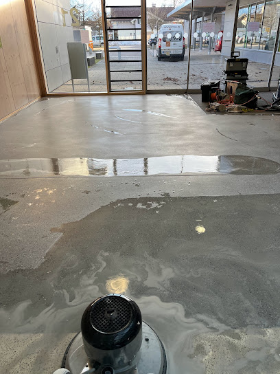 B&T Gebäudereinigung Allgäu Gebäudeservice — Bild 1